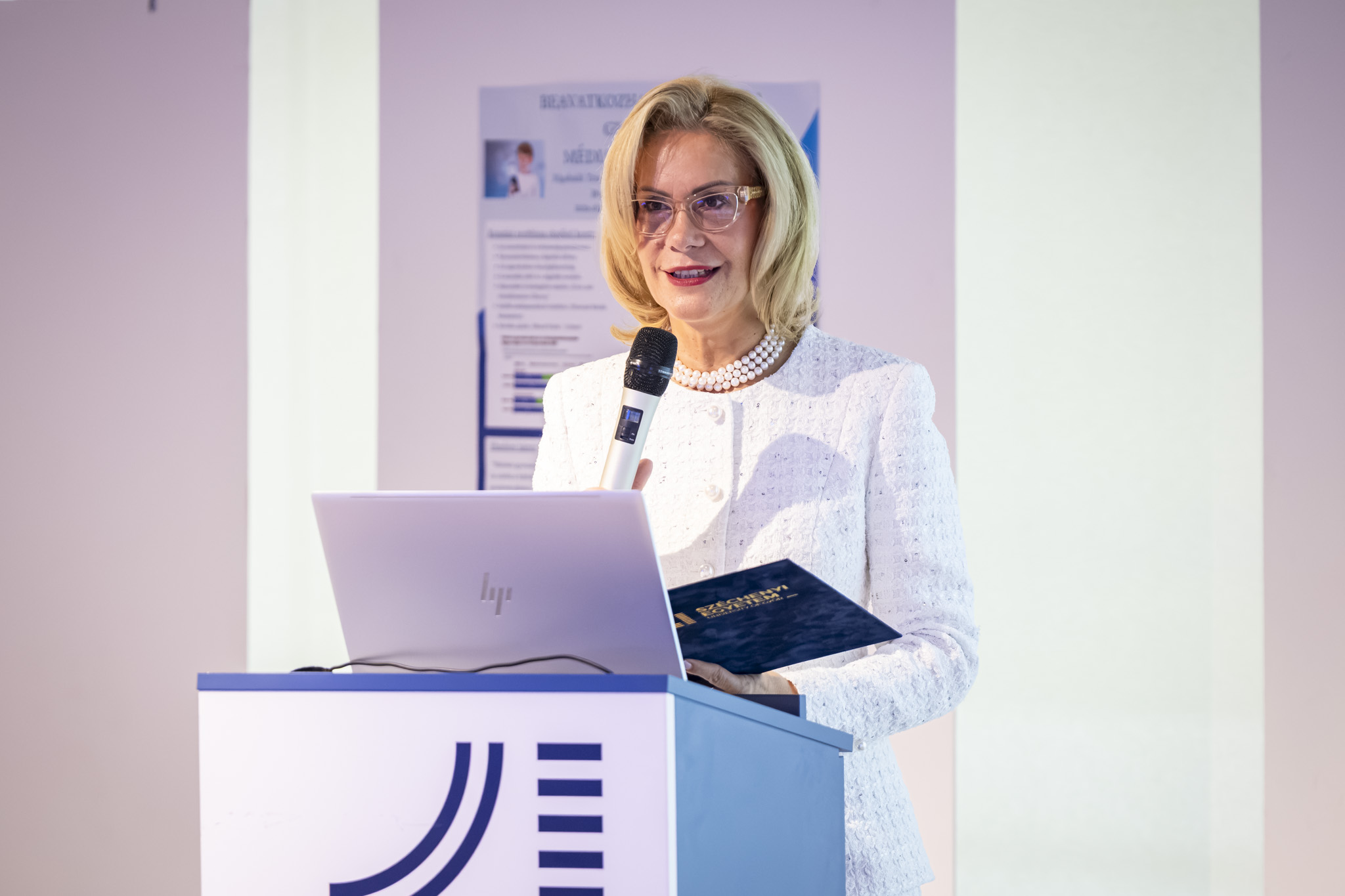 gyermekvedelem_es_innovacio (1).jpg